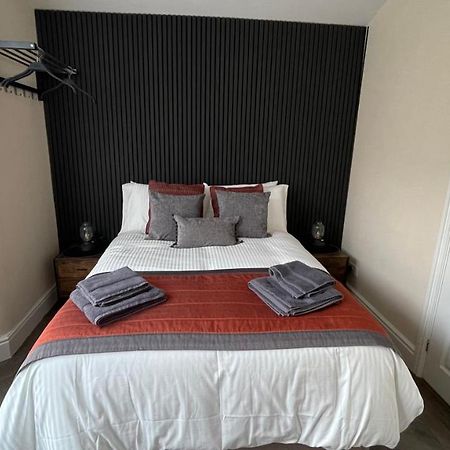 Anfield Place To Stay Liverpool Esterno foto