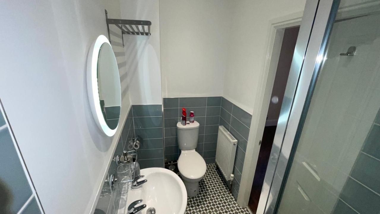 Anfield Place To Stay Liverpool Esterno foto