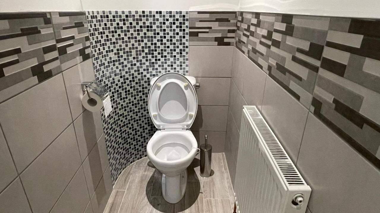 Anfield Place To Stay Liverpool Esterno foto