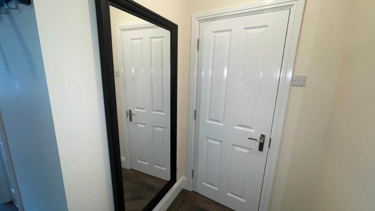 Anfield Place To Stay Liverpool Esterno foto