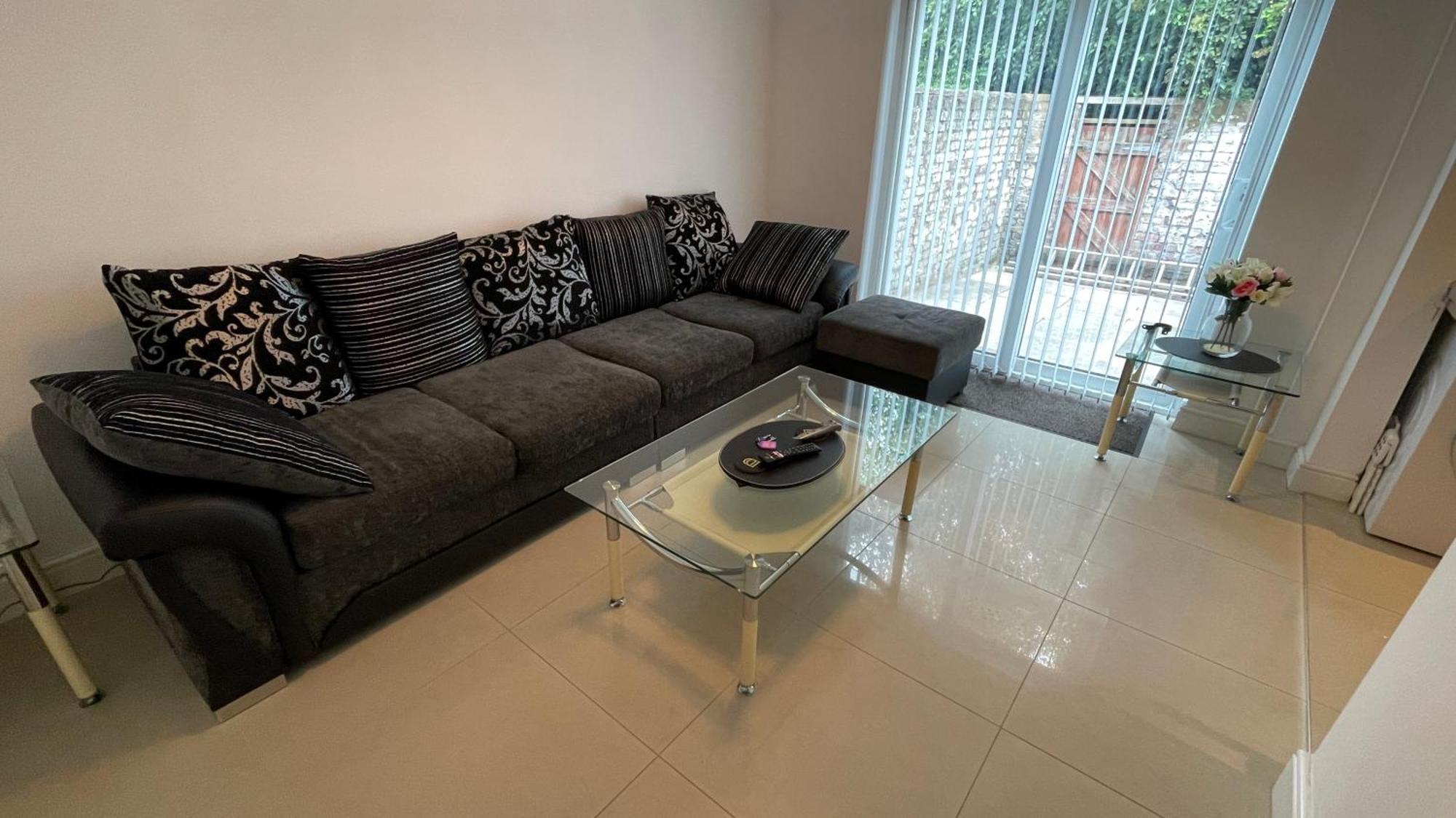 Anfield Place To Stay Liverpool Esterno foto